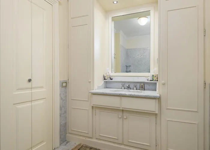 Unyca - Elegant Apartment